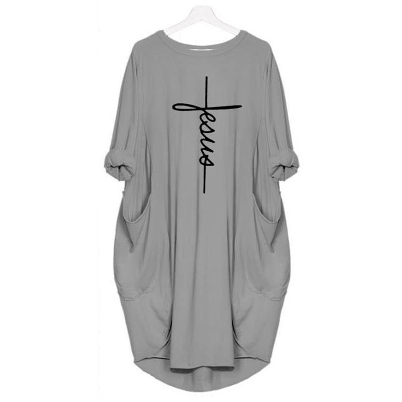 WOMEN'S JESUS OVERSIZED CROSS-PRINT POCKET T-SHIRT